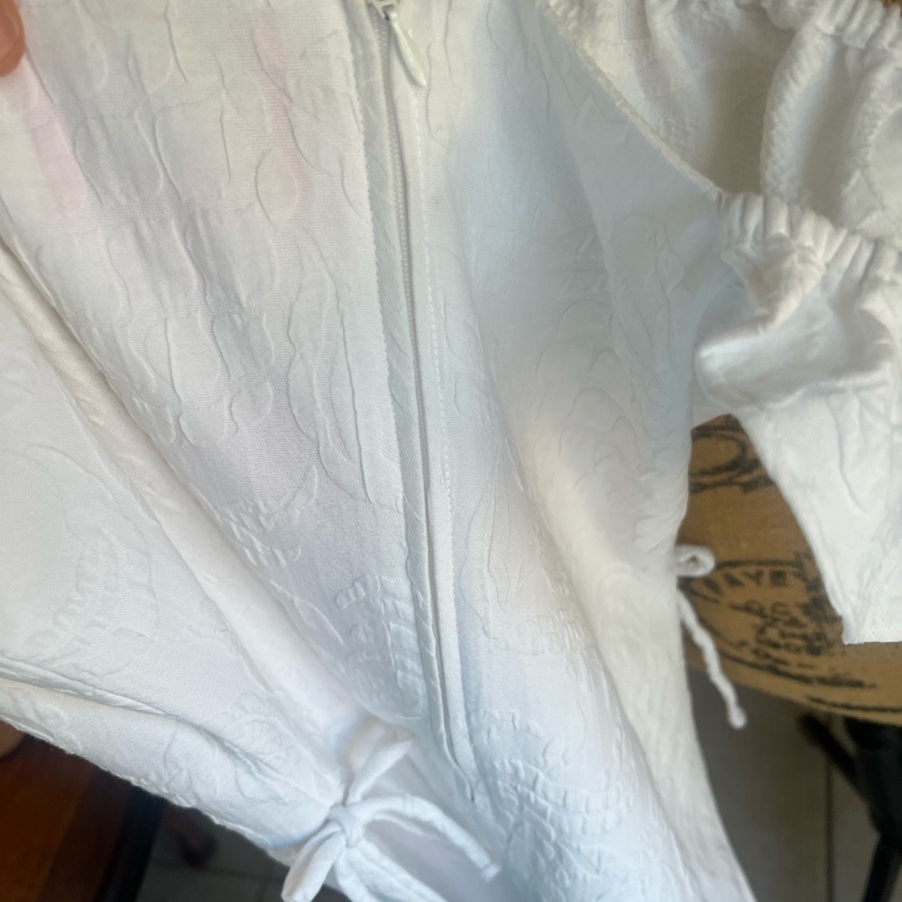 Lilly Pulitzer White Textured romper - Picture 7 of 7